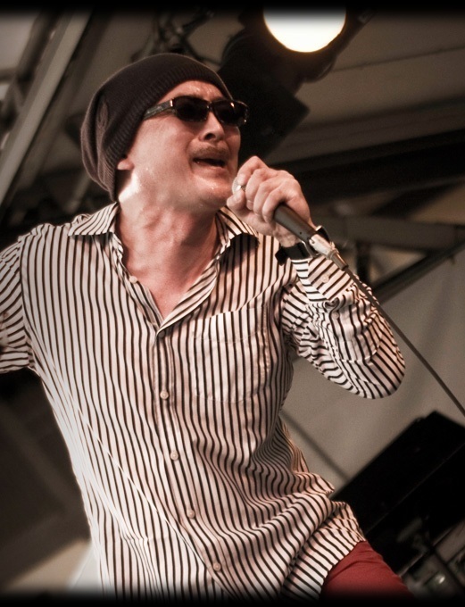 4/10(日)は、R&B・ソウルシンガー上田正樹さんのLiveです!!_d0115919_23141106.jpg