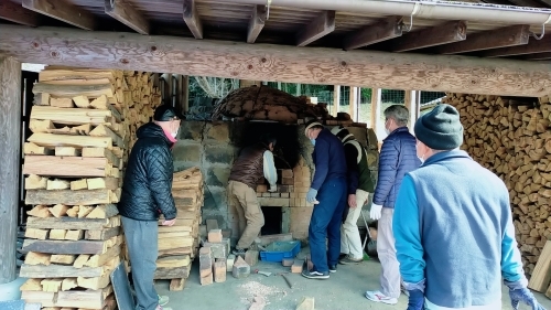登り窯の窯詰め終了_d0195183_11252487.jpg