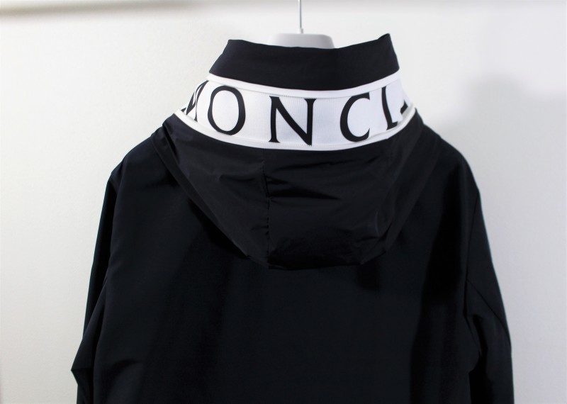 MONCLER VESSILL : COSMIC MONCLER VESSILL : COSMIC