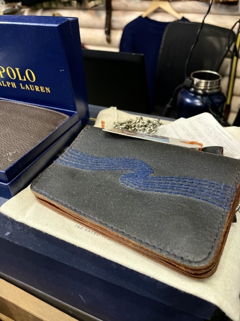 クロコ型押し革　MIDDLE WALLET ★★　　春財布 etc..._d0152280_18264910.jpeg