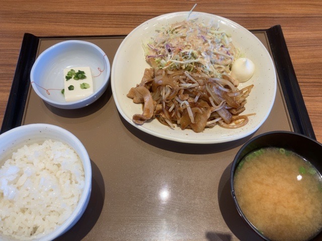 しょうが焼き定食 やよい軒 シエラな気分