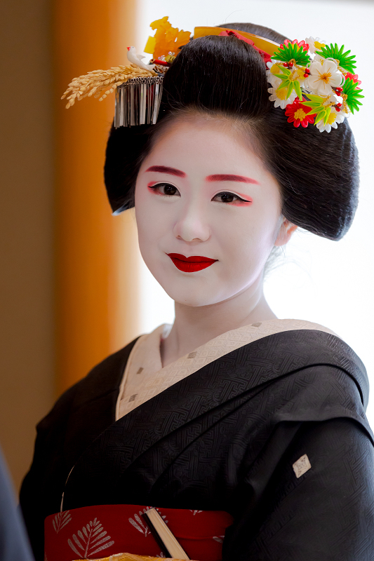黒紋付の装い（祇園甲部 佳つ春さん） : 花景色－K.W.C. PhotoBlog