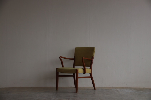 『入荷 Peter Hvidt&Orla Molgaard Nielsen Arm Chair』_c0211307_21574859.jpg
