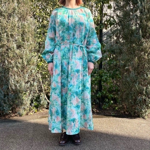 l'atelier du savon ] 思い出プリントブラウス＆ワンピース : l