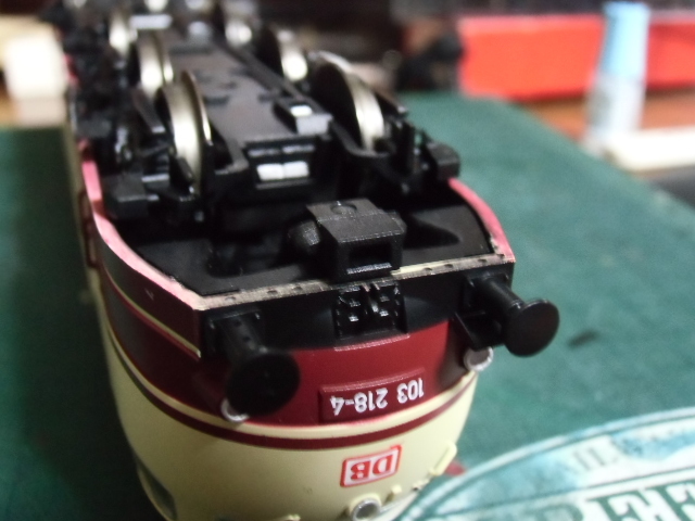 欧州型HO車輛 カプラー交換 : 新湘南電鐵 横濱工廠3