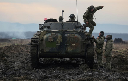 最後通牒を突きつけたアメリカ – ロシアが譲歩しなければ「開戦」_c0315619_16021647.png