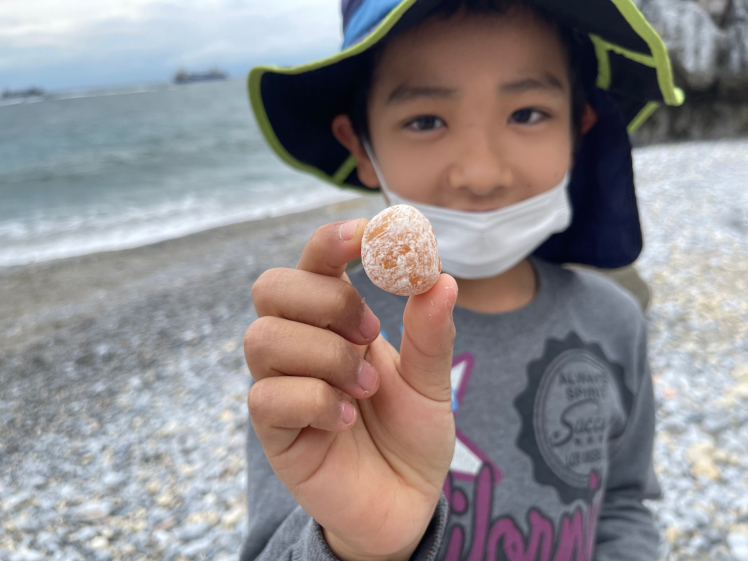 化石発見キャンプ〔３日目〕沖縄本島を巡ること3日間、最終日はついにこのエリア最古の地層へ！そして待望のアンモナイトにもであいました！_d0363878_10294551.jpg