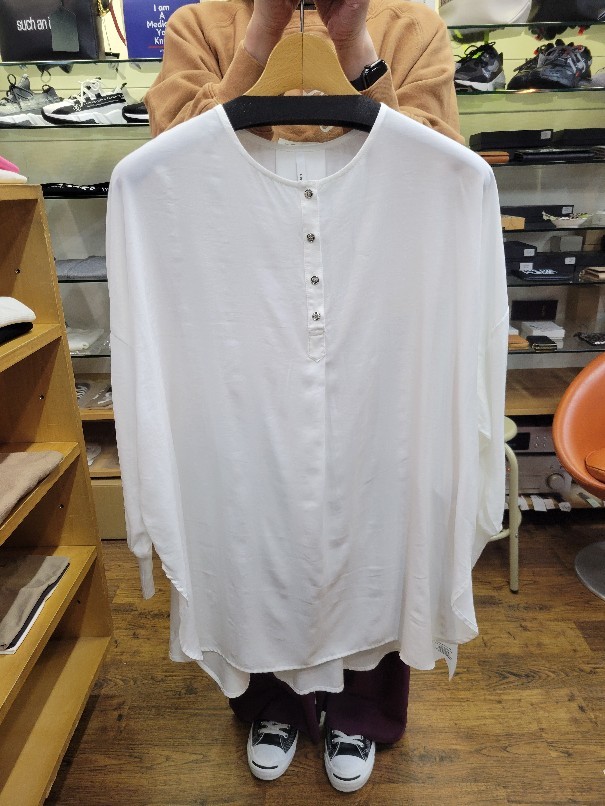 Dignitecollier ディニテコリエ 袖リブプルオーバー オフホワイト