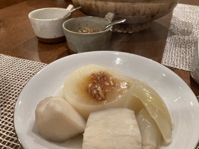 栗原はるみさんの「骨付き鶏の韓国風水炊き」で温まりました！_d0348118_18020822.jpeg