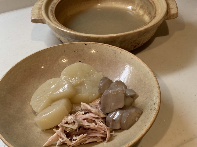 栗原はるみさんの「骨付き鶏の韓国風水炊き」で温まりました！_d0348118_18031714.jpeg