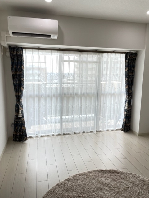 織物生地のモリス『いちご泥棒』でカーテンを納めました by interior styling of bright_c0157866_22534679.jpg