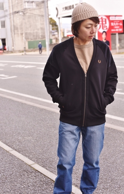 人気出そうな･･･！★？　　FRED PERRY　NEW　　ZIP CARDIGAN JACKET_d0152280_20570076.jpg