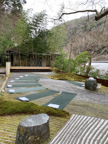 星のや京都・ヨガ2日目_b0145846_17115428.jpeg