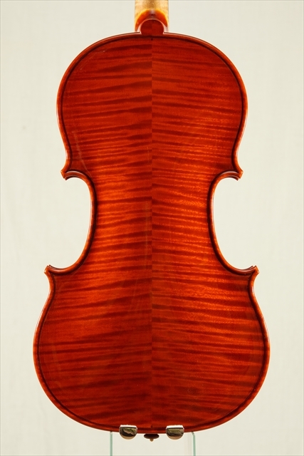 最新作ヴァイオリンのご紹介 「カノン砲モデル」_d0047461_03120812.jpg
