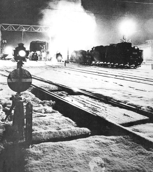 蒸気機関車とともに」 酒田機関区 : 潮風香る街から