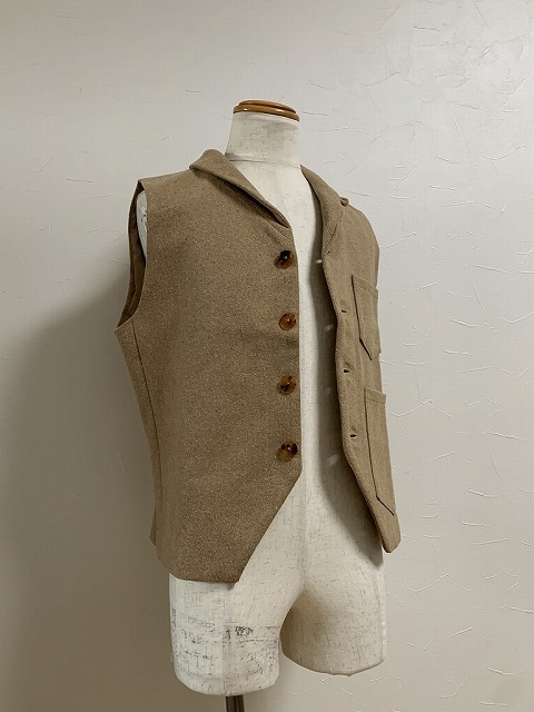 Old Vest & Designer\'s Coat_d0176398_20533964.jpg
