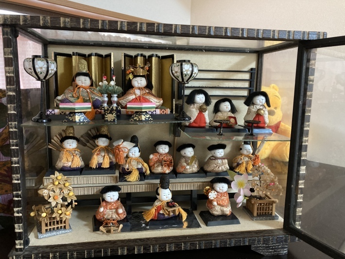 61年前のお雛様 _b0412708_09203528.jpeg