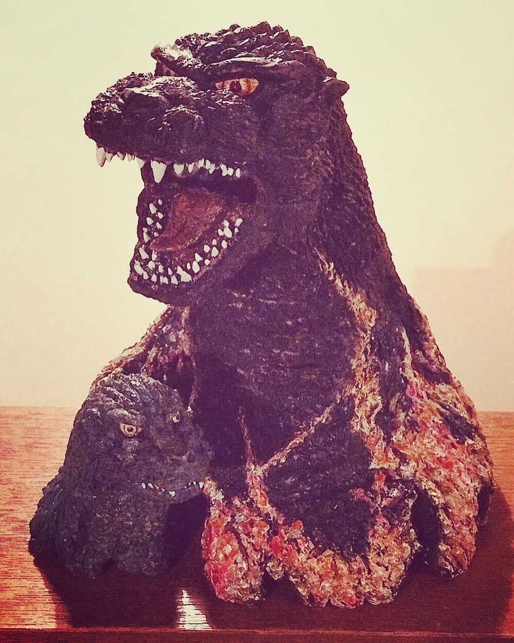 てんつく工芸 総攻撃ゴジラ胸像 オマケ付き レジンキット【未開封】 ゴジラ1995胸像・ゴジラJr.付き : てんつく工芸作品集