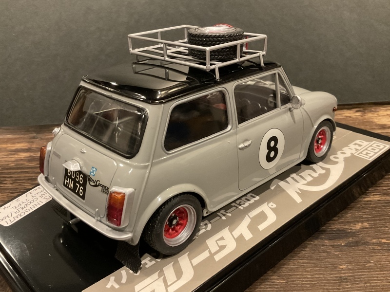 Mitica 1:18 Mini Cooper MK2 year 1968 blue, beige