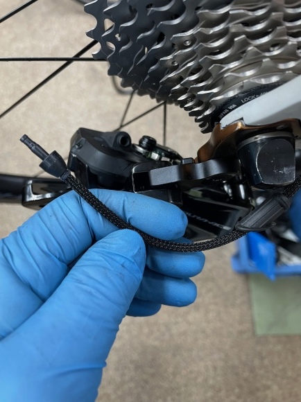 Di2ケーブル付きデュラエース STI9070 Di2
