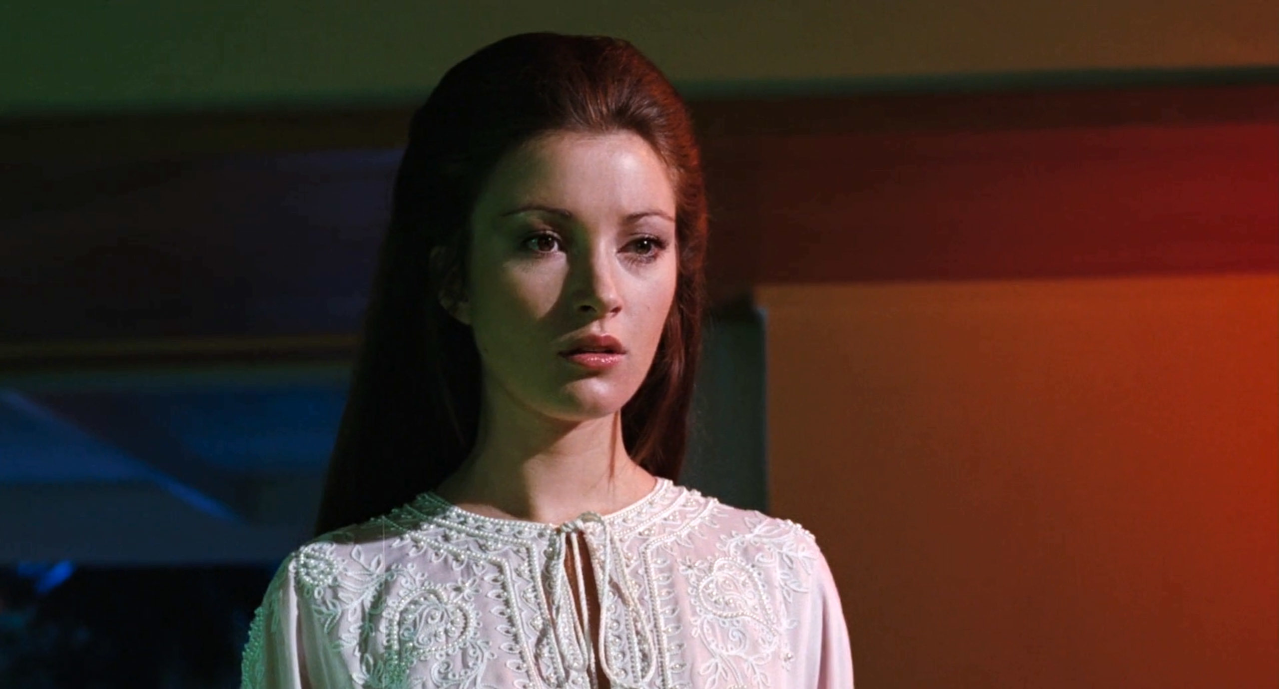 ジェーン・シーモア（Jane Seymour）「007 死ぬのは奴らだ」（1973）・・・其の四_e0042361_19265727.jpg
