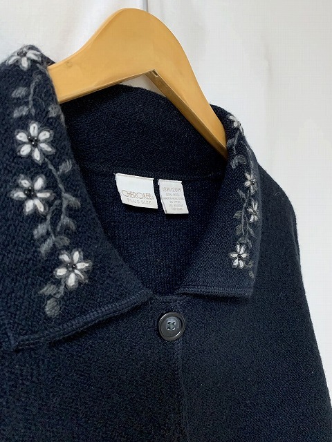 Designer\'s Cardigan & Old Knit Jacket_d0176398_21325911.jpg