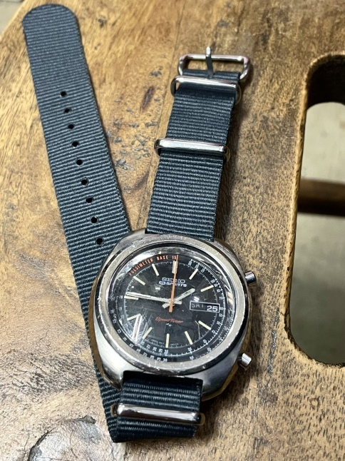 SEIKO 1971年製:Vintage WATCH SPEED TIMER ★_d0152280_10203533.jpeg