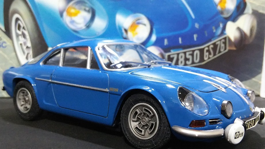 アルピーヌA110塗ってみました | サーキットの羊