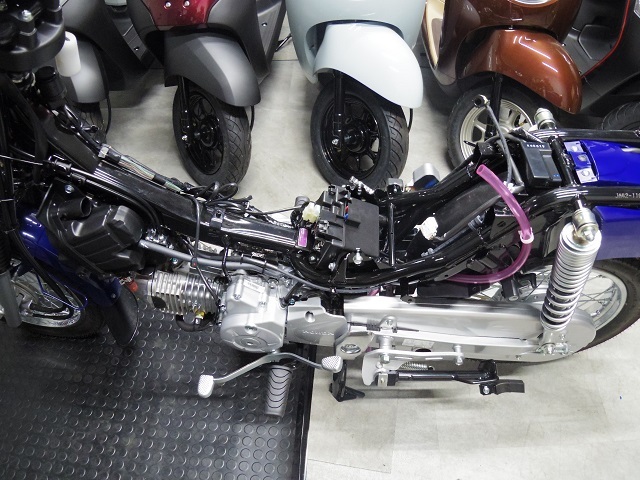 スーパーカブのビッグタンク_d0368592_21274422.jpg