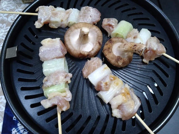 2/22 イワタニやきまる で 焼き鳥@自宅_b0042308_22095359.jpg