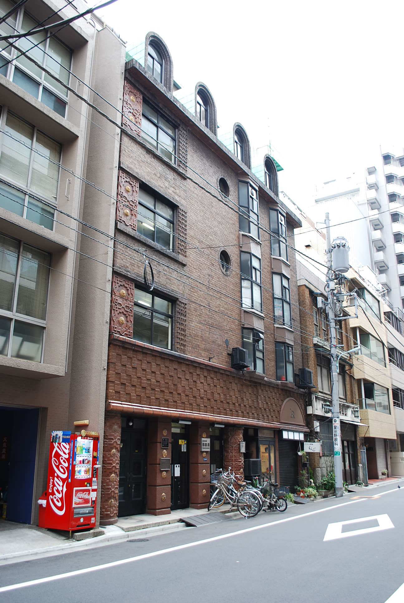 東京銀座の鈴木ビルディング(建築家・山中節治作品研究2022)_f0142606_17524152.jpg