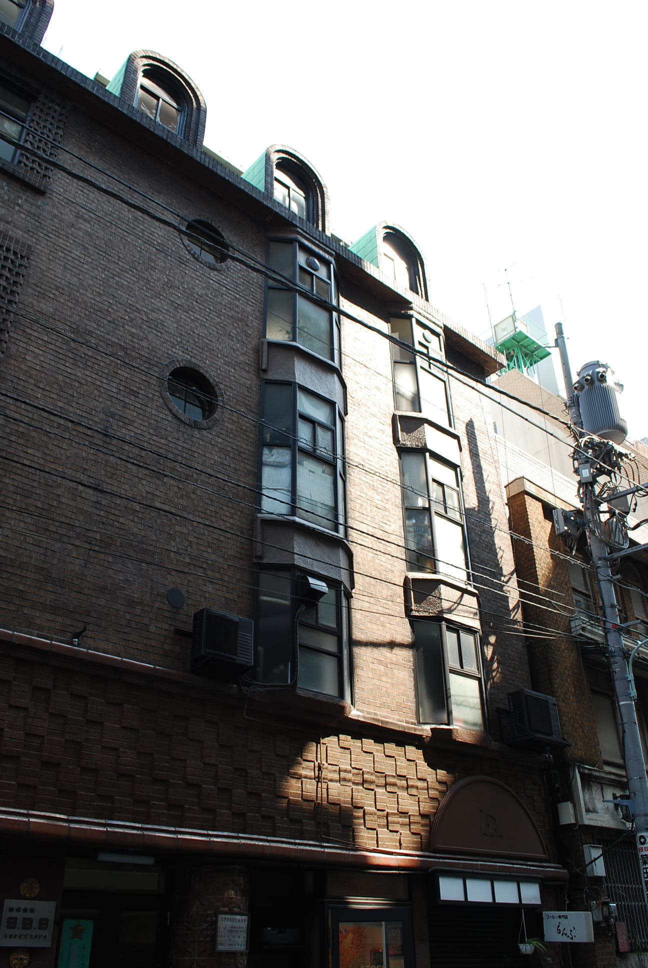 東京銀座の鈴木ビルディング(建築家・山中節治作品研究2022)_f0142606_17575522.jpg