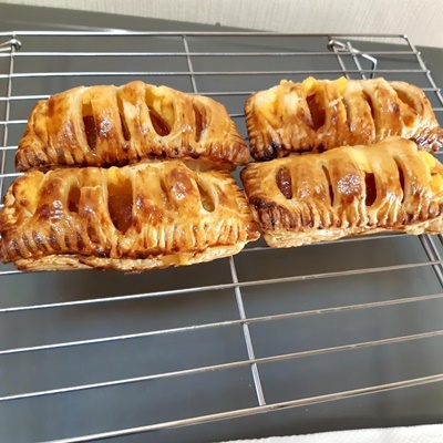 簡単アップルパイ焼きました_f0129726_18332068.jpg