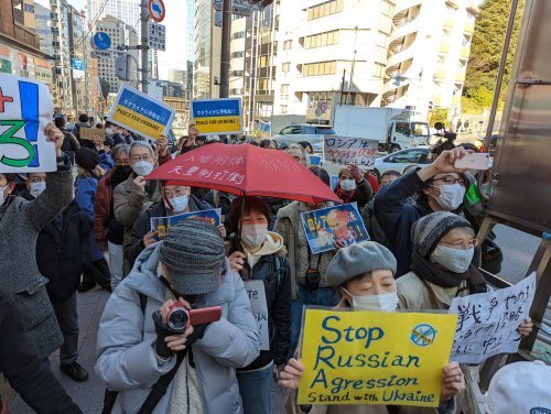【報告】プーチンはウクライナ侵攻をやめろ！ロシア大使館前抗議に50人_a0336146_22503754.jpg