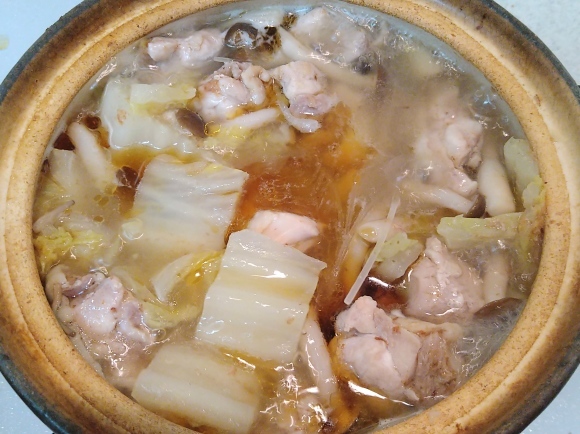2/25 アサヒ生ビール黒生、サントリーワールドクラフト、Takara焼酎ハイボール和歌山産はっさく割り、無限鍋@自宅_b0042308_09574546.jpg