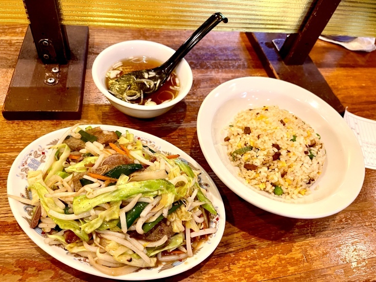 レバー炒めと半炒飯 @龍王(横浜)_c0212604_13081147.jpeg