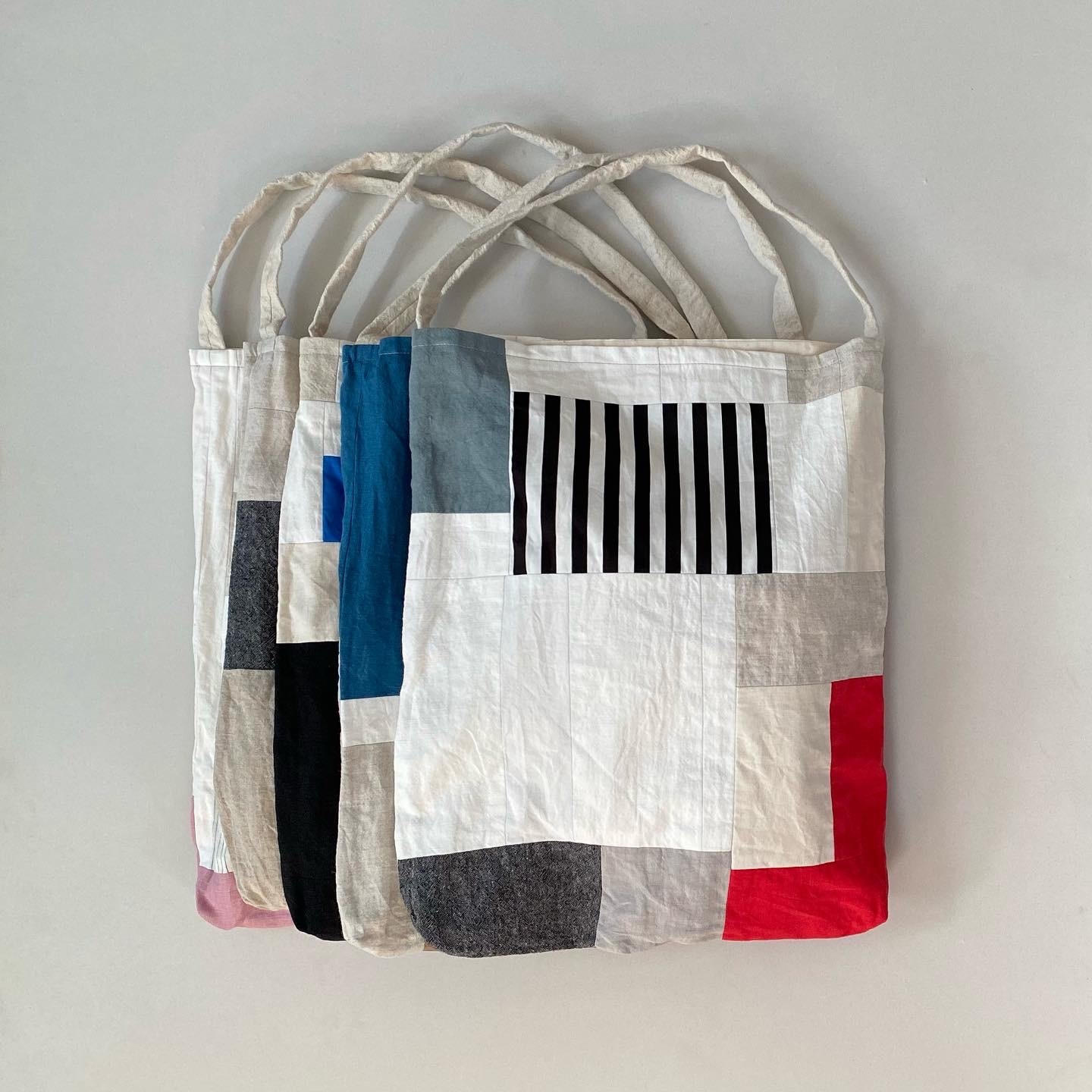 ※10月10日までの出品※ 美品VAKT. ヌビバッグ　グレー 完売品!! vakt. ヌビバッグ I グレー