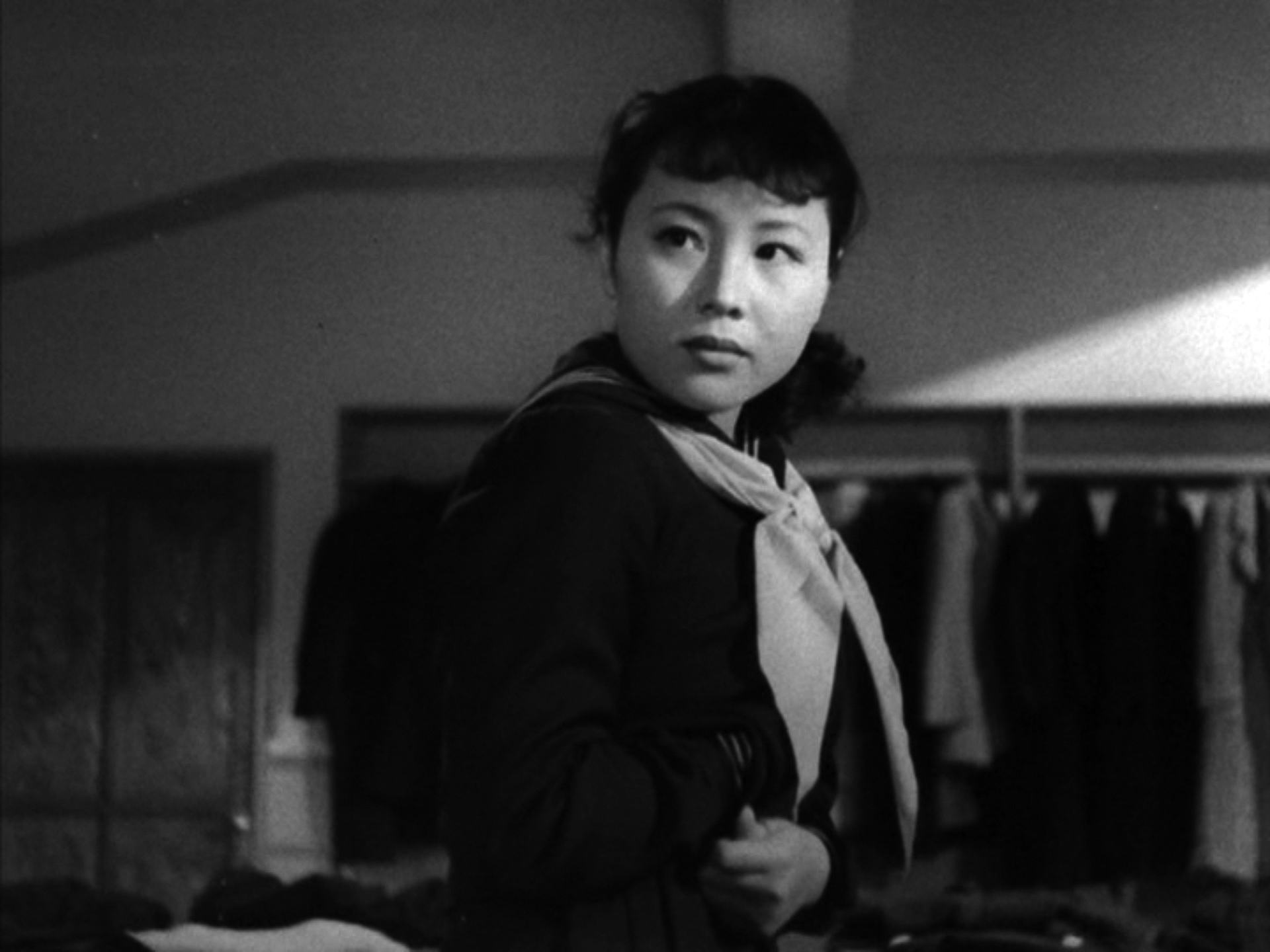 南田洋子（Yoko Minamida）「十代の性典」（1953）・・・というわけで、其の弐_e0042361_20042650.jpg