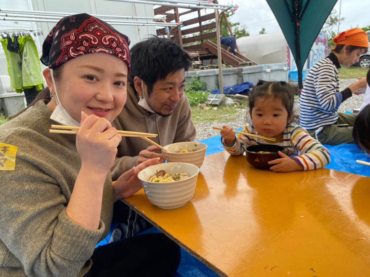 青空ようちえん〔週末〕沖縄そばづくりwith麺家にらい(2/19)人気沖縄そば屋さんの並里店長直伝!こねて、伸ばして、切って、親子で沖縄そば作りに挑戦!_d0363878_20502038.jpg