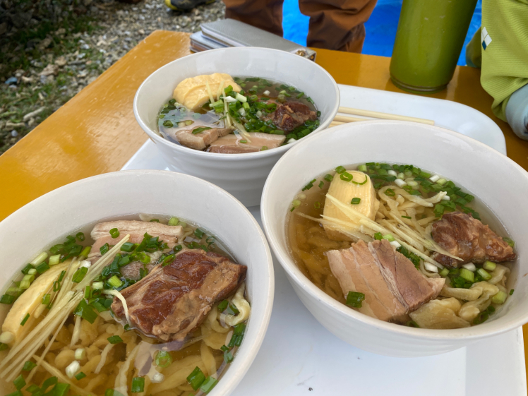 青空ようちえん〔週末〕沖縄そばづくりwith麺家にらい(2/19)人気沖縄そば屋さんの並里店長直伝!こねて、伸ばして、切って、親子で沖縄そば作りに挑戦!_d0363878_20510417.jpg