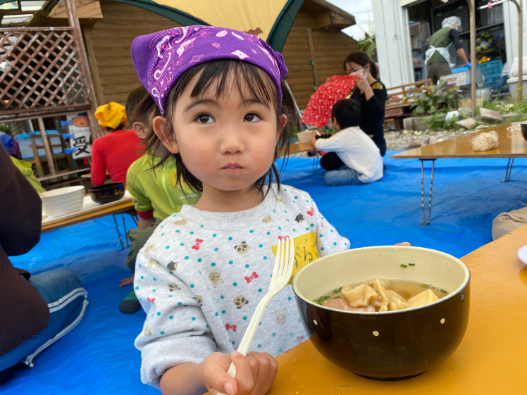 青空ようちえん〔週末〕沖縄そばづくりwith麺家にらい(2/19)人気沖縄そば屋さんの並里店長直伝!こねて、伸ばして、切って、親子で沖縄そば作りに挑戦!_d0363878_20515383.jpg