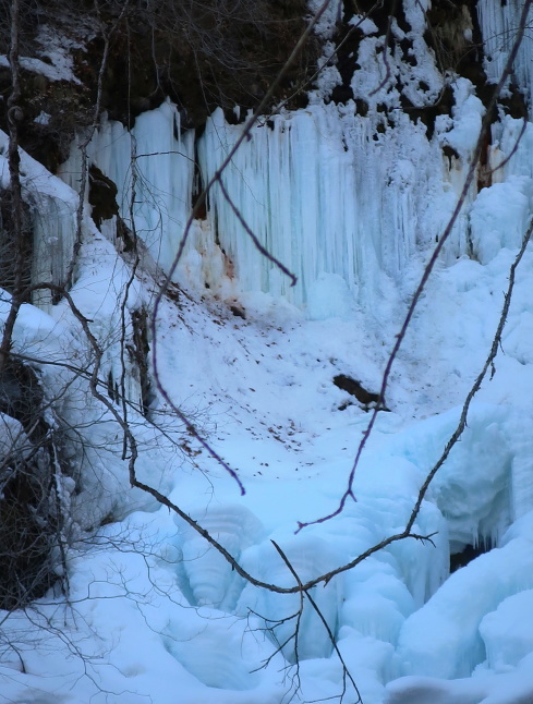 千ヶ滝の氷瀑 * 雪解けすすむ3月のお山♪_f0236260_17005012.jpg
