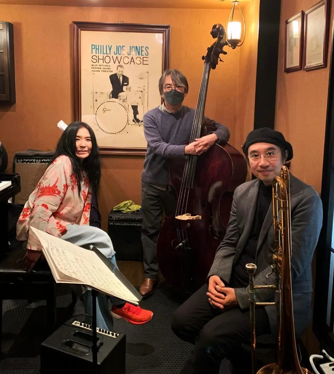 Maki Hachiya 2022:4月-5月 live schedule_d0239981_13591498.jpg
