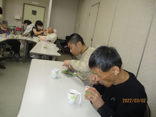 3/2 雛祭りパーティー_a0154110_08305508.jpg