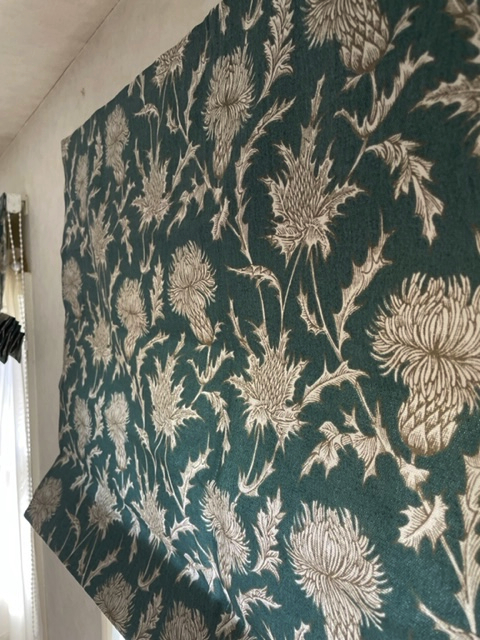 『ILIV』のプリント生地『Botanist/ボタニスト』でプレーンシェードを納めました by interior styling of bright_c0157866_19250653.jpg