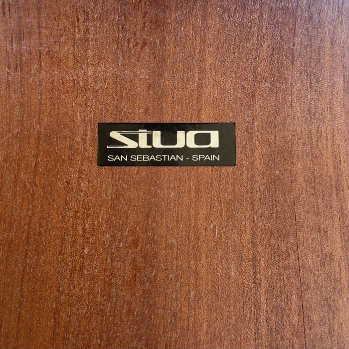 GLOBUS STUA グローバスストゥア ジョン・ガスカJon Gasca STUA GLOBUS by Jesus Gasca Contemporary Chair Wood - AptDeco