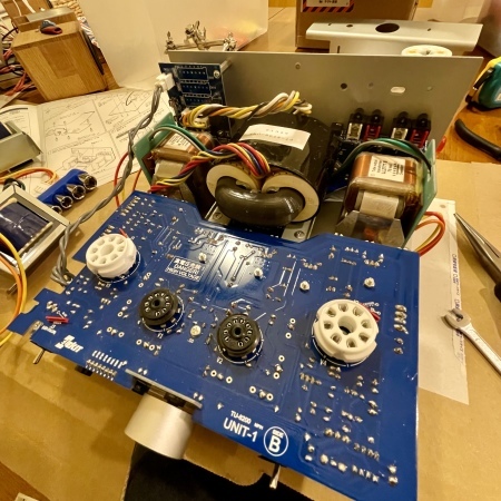 友人からのアウトプットトランス載せ換えの依頼(Elekit TU-8200 友人からのアウトプットトランス載せ換えの依頼(Elekit TU-8200