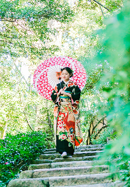 祝⑱ご成人 100年前の振袖を晴れの日にお召し頂きました