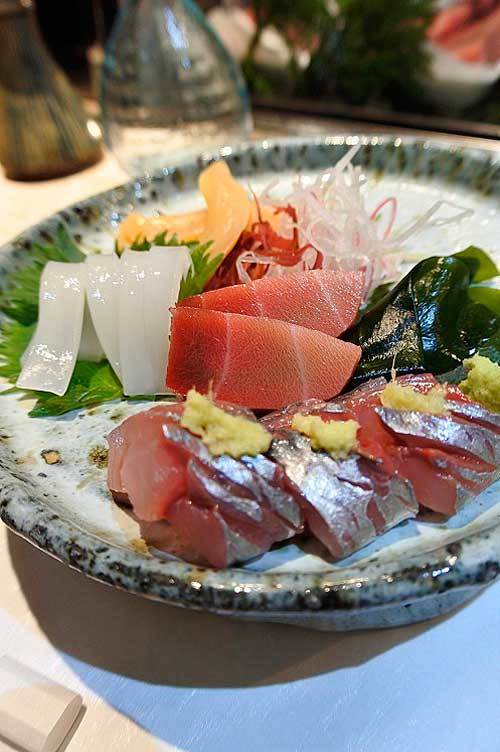 【(山梨グルメ)昭和町「すし 小次郎」で 再びの小ぶりなお鮨を堪能!!】_a0005436_11023176.jpg