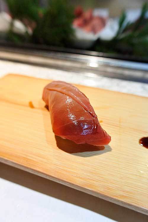 【(山梨グルメ)昭和町「すし 小次郎」で 再びの小ぶりなお鮨を堪能!!】_a0005436_11404636.jpg